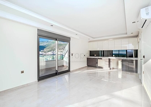 Modernes 2+1 Penthouse im prestigeträchtigen Teil von Alanya